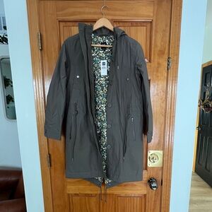 NWT GAP Women’s Utility Coat XS 100% Cotton Jacket Floral Lined Parka Damaged